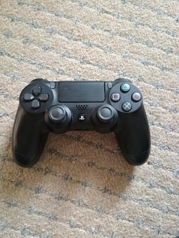 PS4 Slim - 2