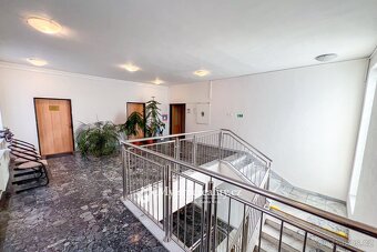Pronájem kanceláře, 58 m2 - Znojmo, nám. Svobody - 2