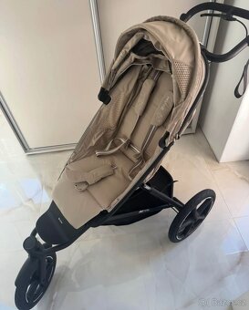 Cybex Avi Spin - 2