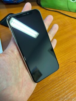 Prodám iPhone XS 64gb (100% kondice baterie) - 2