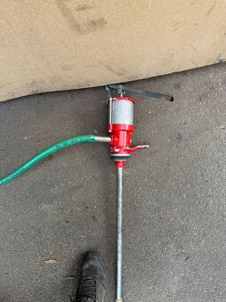 Ruční pumpa do sudu - 2