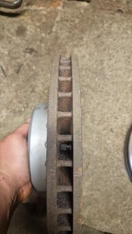 Kotouče Bmw E60 E61 535d 530i 540i 545i 550i - 2