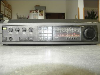 Gramoradio Tesla DOMINANT 1039A - 2