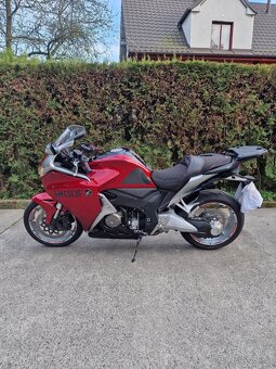 Honda vfr 1200f Jen 20 000 km - 2