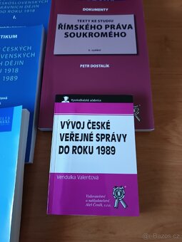 Soubor knih pro studenty práv - 2
