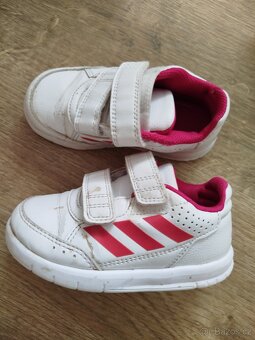 Dívčí sportovní botičky Adidas, velikost 25 - 2