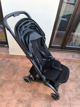 Joolz Aer+ Space Black model 2022 - 2