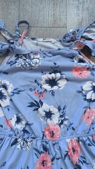 Overal s květinovým vzorem vel.158 zn.H&M - 2