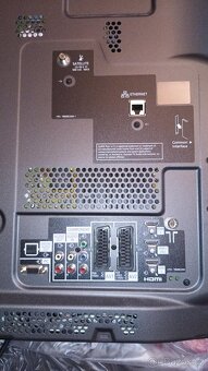 TV 42" Panasonic TX-P42GT20 - 2
