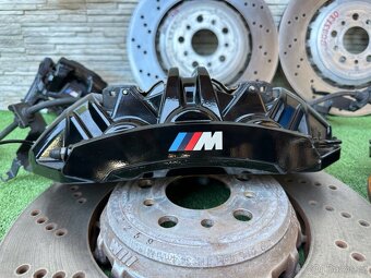 BMW G80 M3 6-píst brzdy přední zelezo - 2