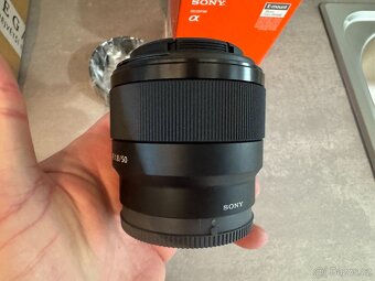 SONY FE 50 mm f/1,8 jako nový - 2