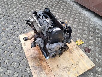 Motor 1,9 tdi 74kw TYP AXR golf Octavia top - 2