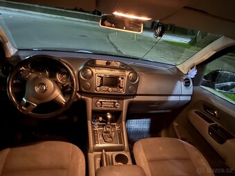 Volkswagen Amarok 2.0 TDI 132kw 2013 automat rezervace - 2