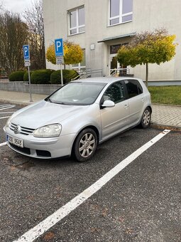 VW Golf 5 1.9tdi - 2