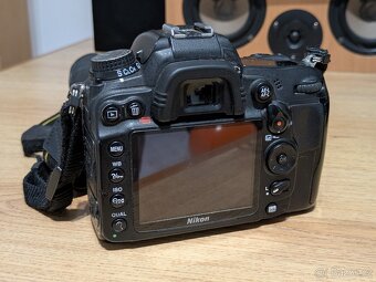 Nikon D7000 + grip - 2