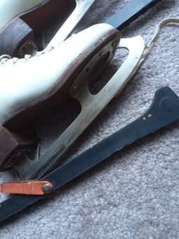 Dámské brusle vel,.38 - 2