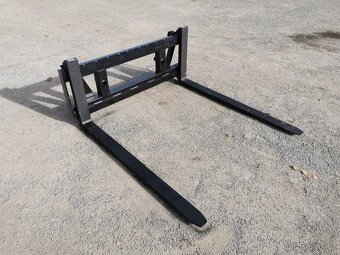 PALETIZAČNÍ VIDLE NA TRAKTOR 2T - 2