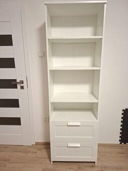 Knihovna Ikea - 2