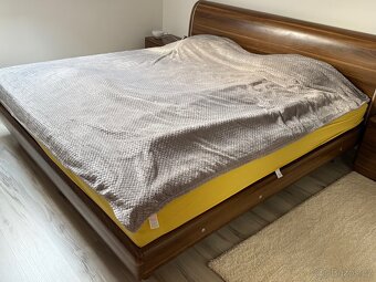 Manźelska postel 200 na 200 - 2