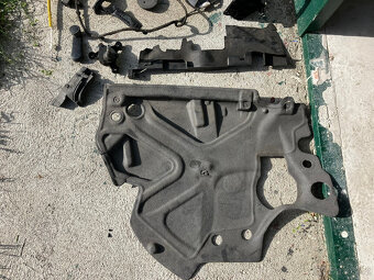 Díly Audi A4 B7 - 2