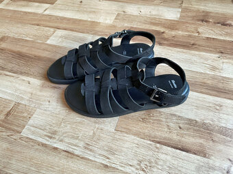 Dámské sandále Baťa vel. 39 - 2