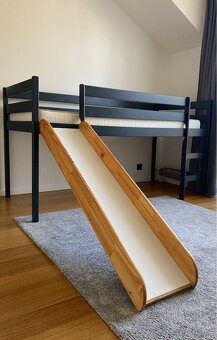 Dětská postel se skluzavkou - 2