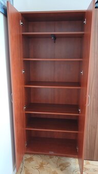 Šatní skříň - 2