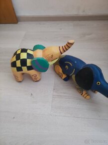 Slon a pes ze dřeva - 2