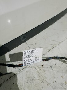 Skoda Octavia 3, 5E, zadni nárazník s PDC + tazni zařízení - 2