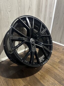 Audi Q7, SQ7 - 4M0 - orig. ALU disky 5x112 R22 - 2