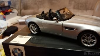 1:18 bmw z8 007 - 2