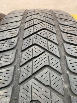 235/60/18 Pirelli zimní - 2