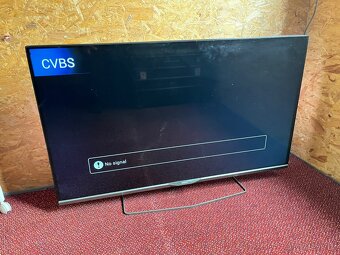 LCD TV Philips 47" 120 cm - 2