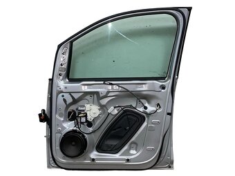Pravé přední dveře stříbrná metalíza LA7W VW Caddy 4 2K 2017 - 2