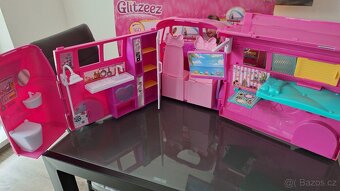 Karavan glitzeez pro panenky - 2
