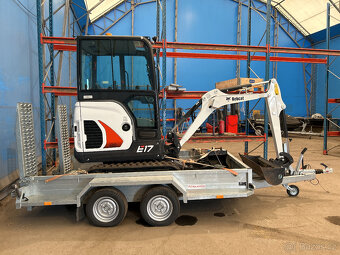 Mini rypaldo Bobcat E17 - 2