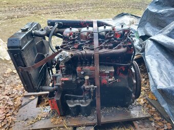 Motor na destu terénní - 2