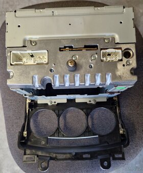 Rádio Mazda 5 - 2