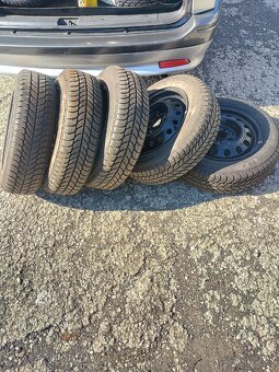 Zimní pneu Sava 165/70 R14 - prodám - 2
