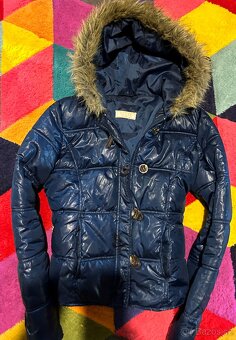GUESS DÁMSKÁ SLIM NAVY BUNDA 38 - 2