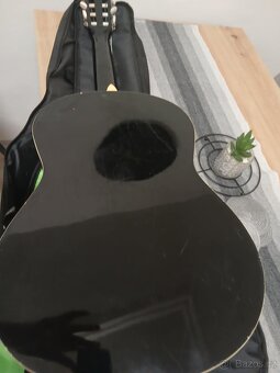 Prodam  3 akustické Kytary za 2400 Kč - 2