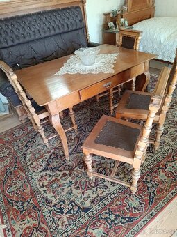 Starožitný stůl a židle - 2