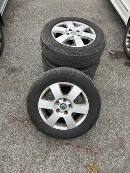 Prodám letní kola 195/65 R15 s disky – ŠKODA ORIGINÁL 🛞 - 2