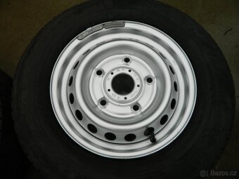 kola ford Transit + pneu R15C - 2