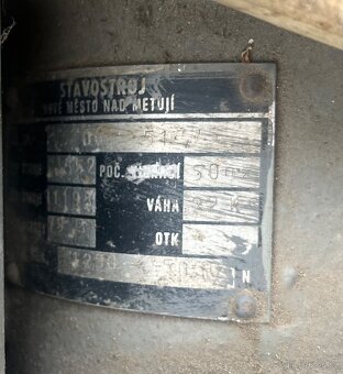 Bruska dvoukotoučová - 2