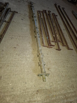 Díly Haki lešení, stojky,podélníky,zábradlí. - 2