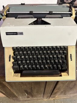 Psací stroje - 2