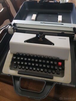 Psací stroj REMAGG - 2