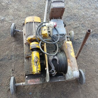 Stavební vrátek - 2