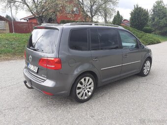 Volkswagen Touran 2.0 TDI DSG - 2